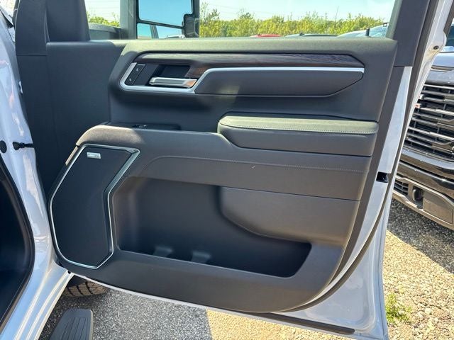 2026 GMC Sierra 2500HD SLT