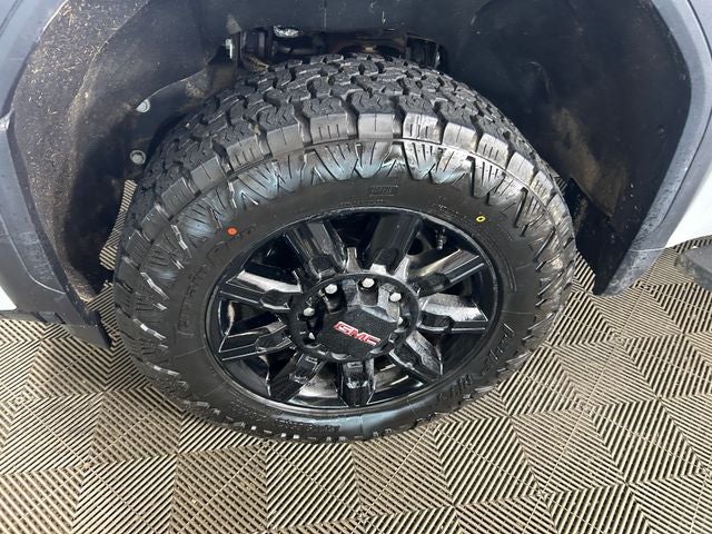 2025 GMC Sierra 2500HD AT4