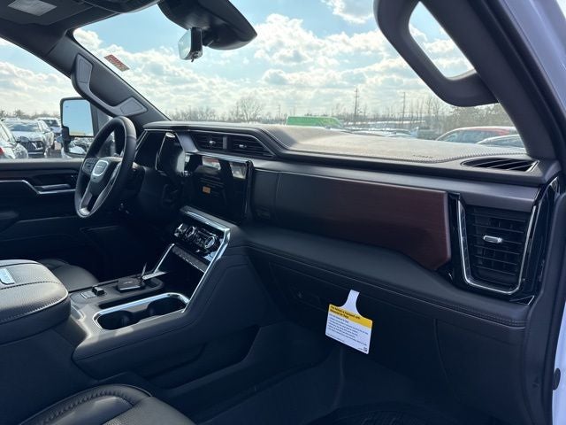 2026 GMC Sierra 2500HD Denali