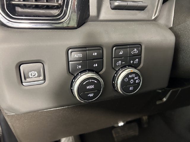 2025 GMC Sierra 2500HD AT4X