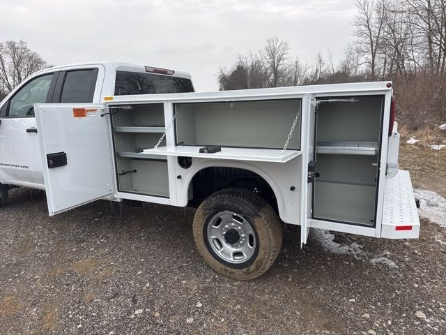 2025 GMC Sierra 2500HD Pro