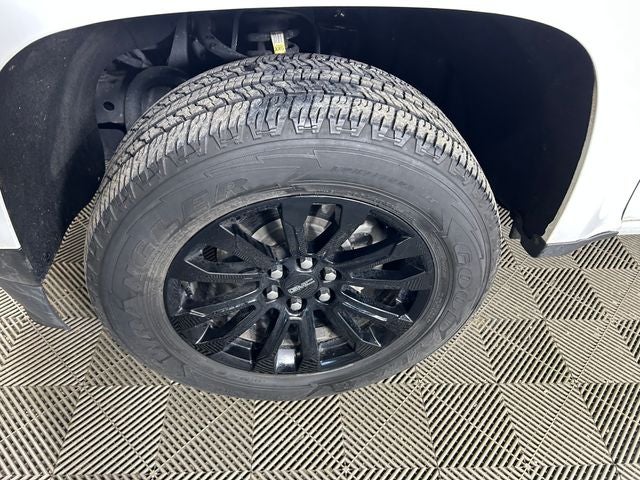 2022 GMC Canyon Elevation Standard