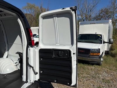 2025 GMC Savana 2500 Work Van