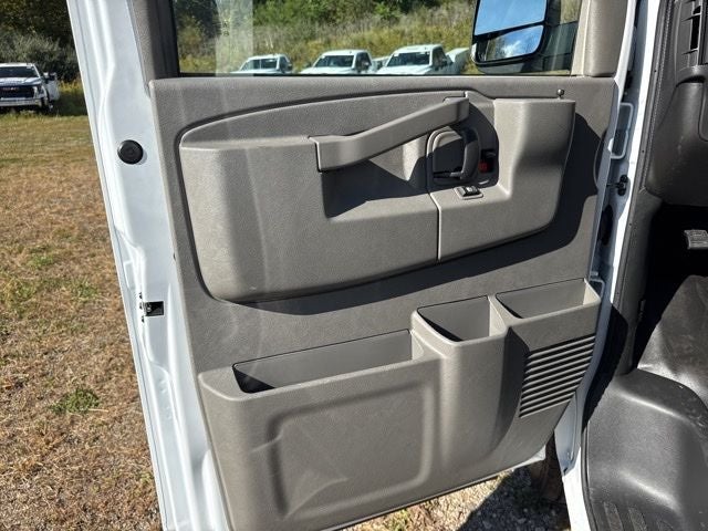 2025 GMC Savana 2500 Work Van