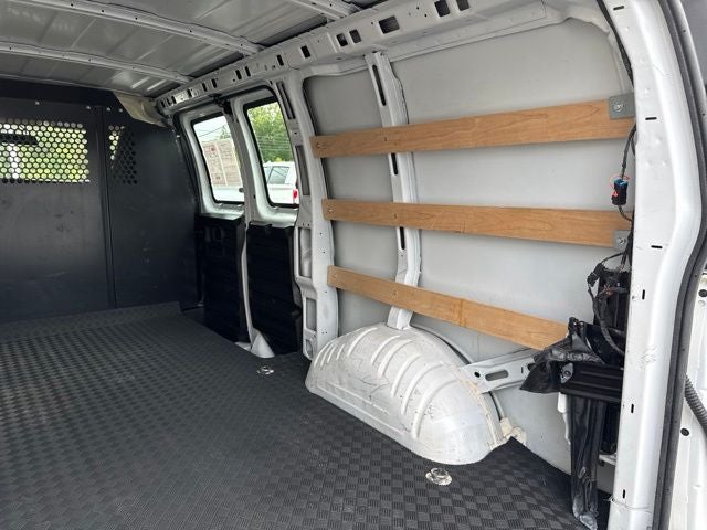2025 GMC Savana 2500 Work Van