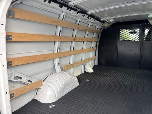 2025 GMC Savana 2500 Work Van