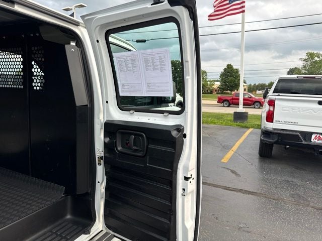 2025 GMC Savana 2500 Work Van