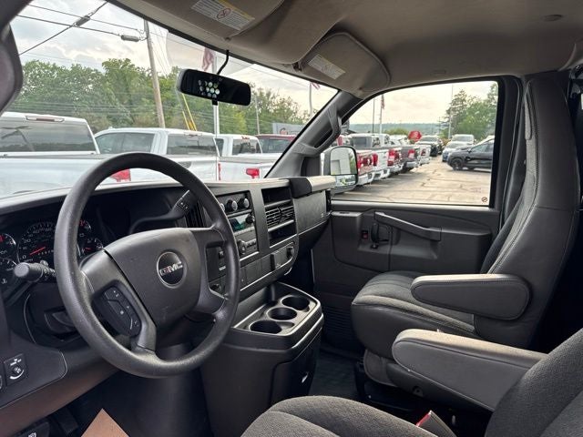 2025 GMC Savana 2500 Work Van