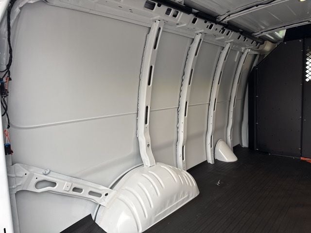 2025 GMC Savana 2500 Work Van