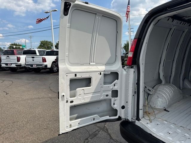 2023 GMC Savana 2500 Work Van