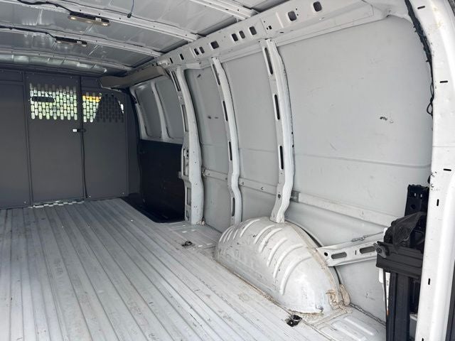 2023 GMC Savana 2500 Work Van