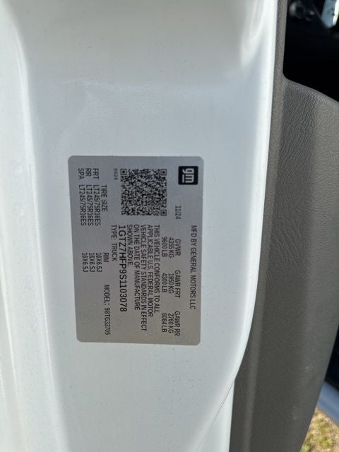 2025 GMC Savana 3500 Work Van