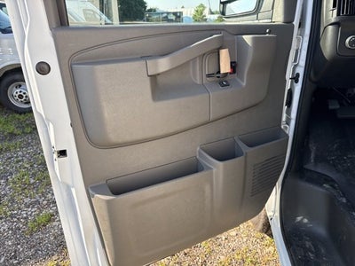 2025 GMC Savana 3500 Work Van