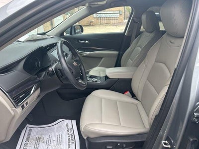 2023 Cadillac XT4 Luxury