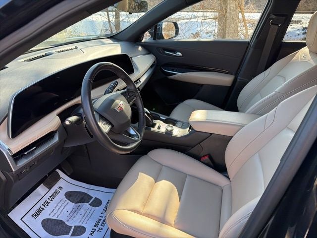2024 Cadillac XT4 Luxury