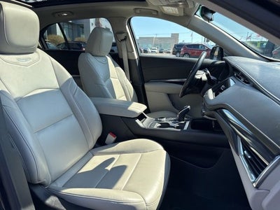 2023 Cadillac XT4 Luxury