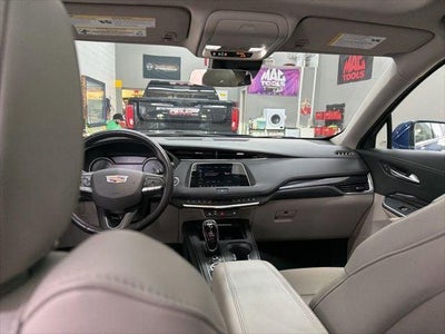 2023 Cadillac XT4 Luxury