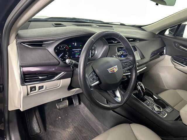 2023 Cadillac XT4 Luxury