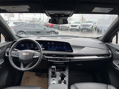 2025 Cadillac XT4 Premium Luxury