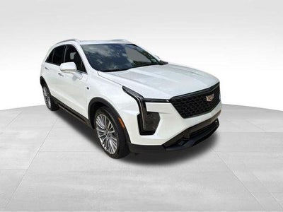 2024 Cadillac XT4 Premium Luxury