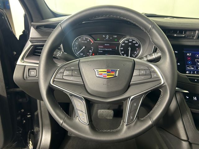 2025 Cadillac XT5 Luxury