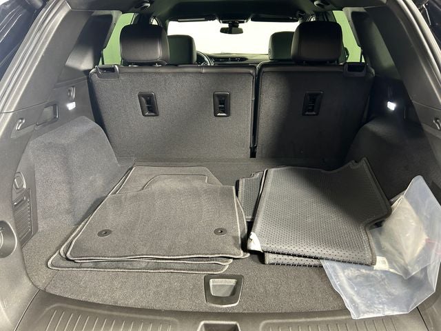 2025 Cadillac XT5 Luxury