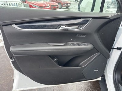 2022 Cadillac XT5 Premium Luxury