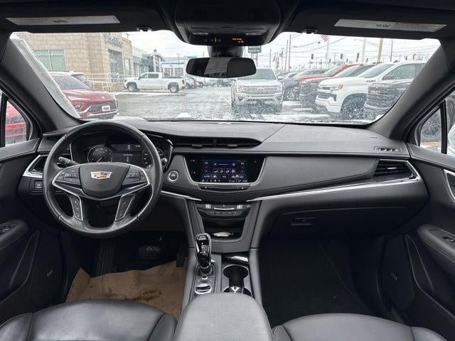 2022 Cadillac XT5 Premium Luxury