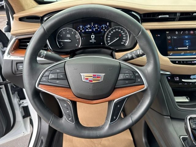 2017 Cadillac XT5 Platinum