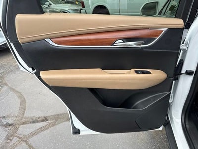 2017 Cadillac XT5 Platinum