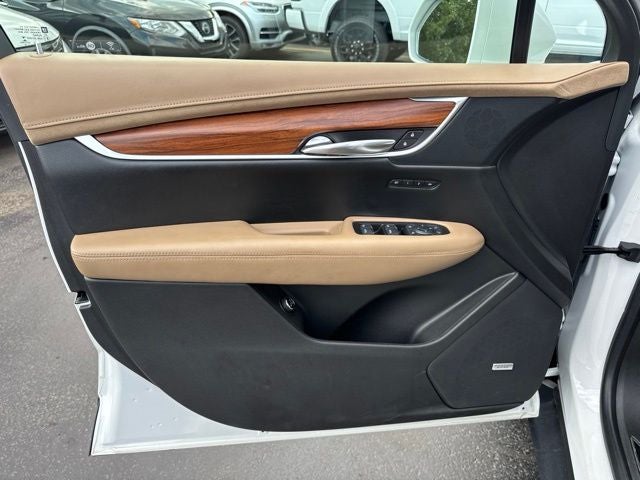 2017 Cadillac XT5 Platinum