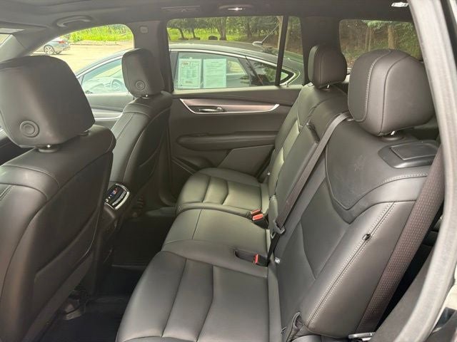 2025 Cadillac XT6 Luxury