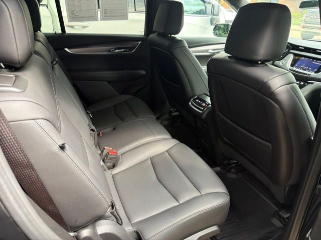 2025 Cadillac XT6 Luxury