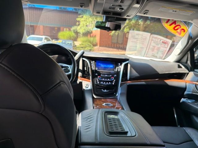 2017 Cadillac Escalade Luxury