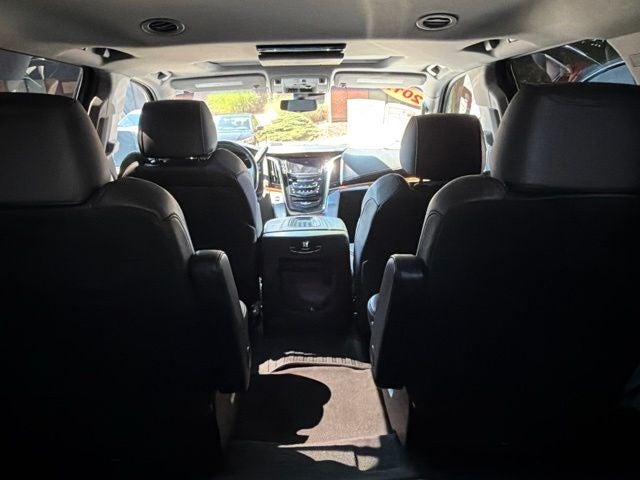 2017 Cadillac Escalade Luxury