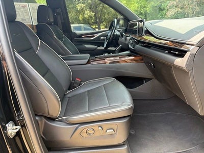 2023 Cadillac Escalade Premium Luxury