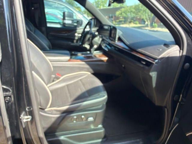 2023 Cadillac Escalade ESV Premium