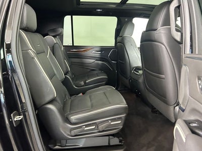 2022 Cadillac Escalade ESV Premium