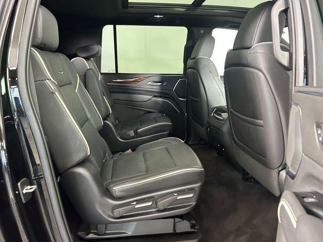 2022 Cadillac Escalade ESV Premium