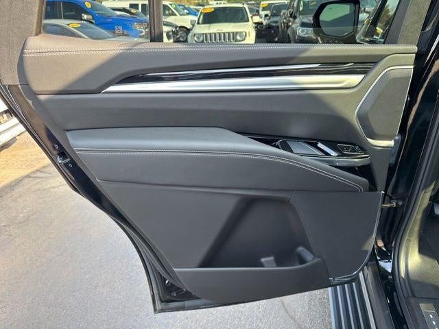 2025 Cadillac Escalade Sport