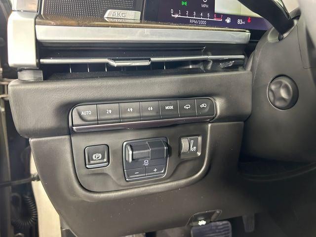 2025 Cadillac Escalade Sport Platinum