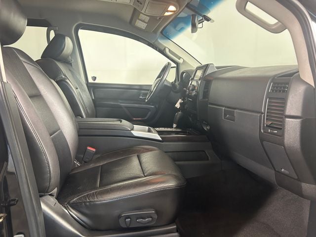 2015 Nissan Titan SL