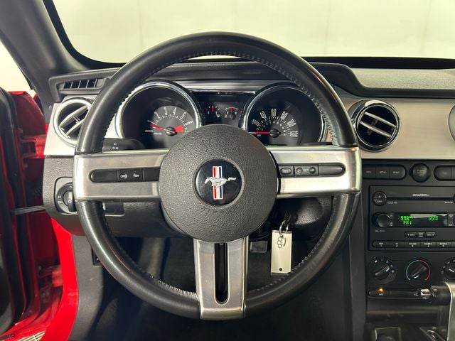 2007 Ford Mustang V6 Deluxe