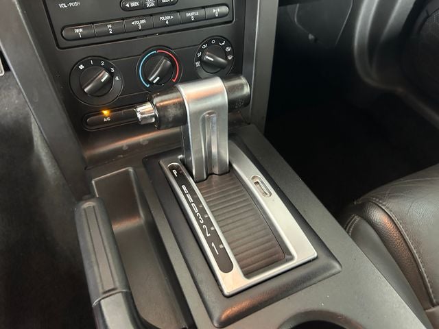 2007 Ford Mustang V6 Deluxe