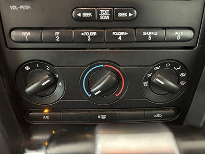 2007 Ford Mustang V6 Deluxe