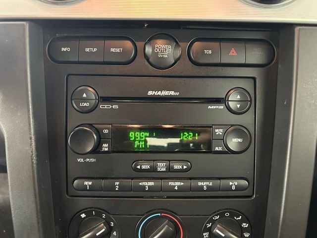 2007 Ford Mustang V6 Deluxe