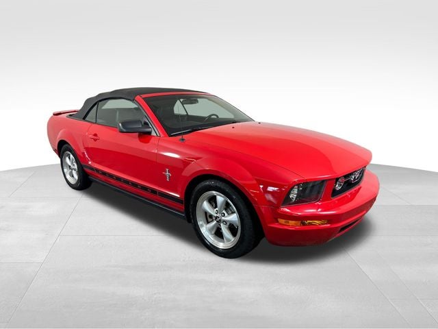 2007 Ford Mustang V6 Deluxe