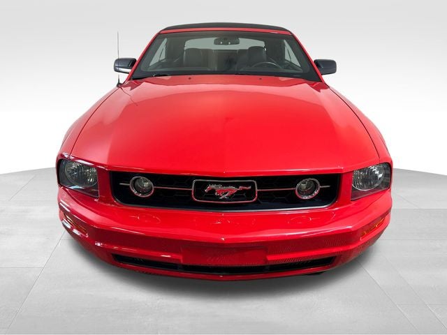 2007 Ford Mustang V6 Deluxe