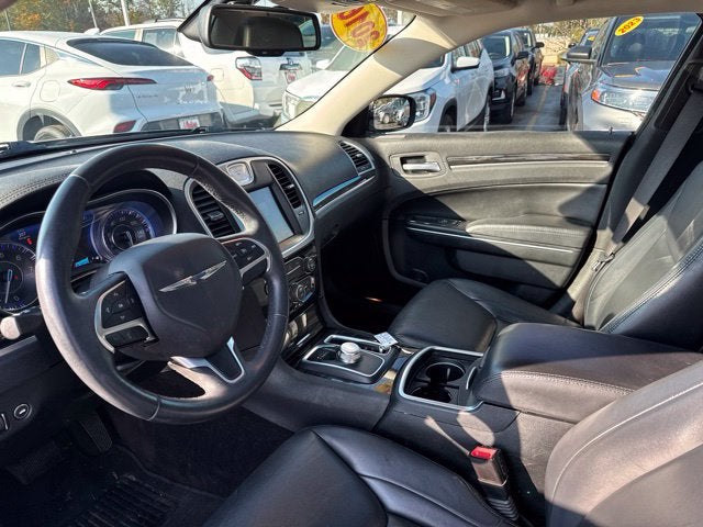 2016 Chrysler 300 Limited