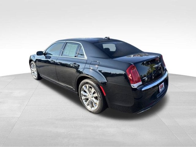 2016 Chrysler 300 Limited